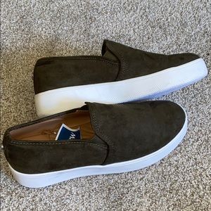 Steve Madden suede slide sneakers